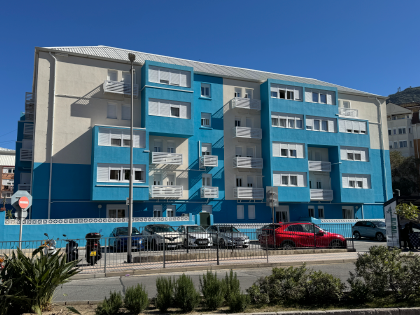 Contemporary facade edge detail